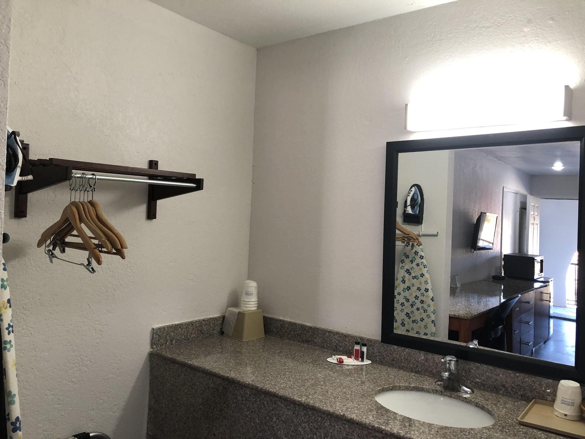 Super 8 By Wyndham - Canton, Texas Ngoại thất bức ảnh