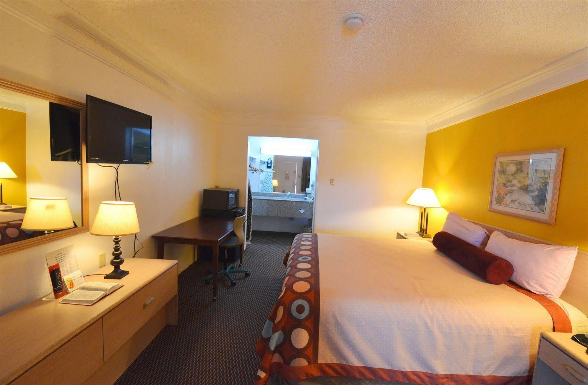 Super 8 By Wyndham - Canton, Texas Ngoại thất bức ảnh